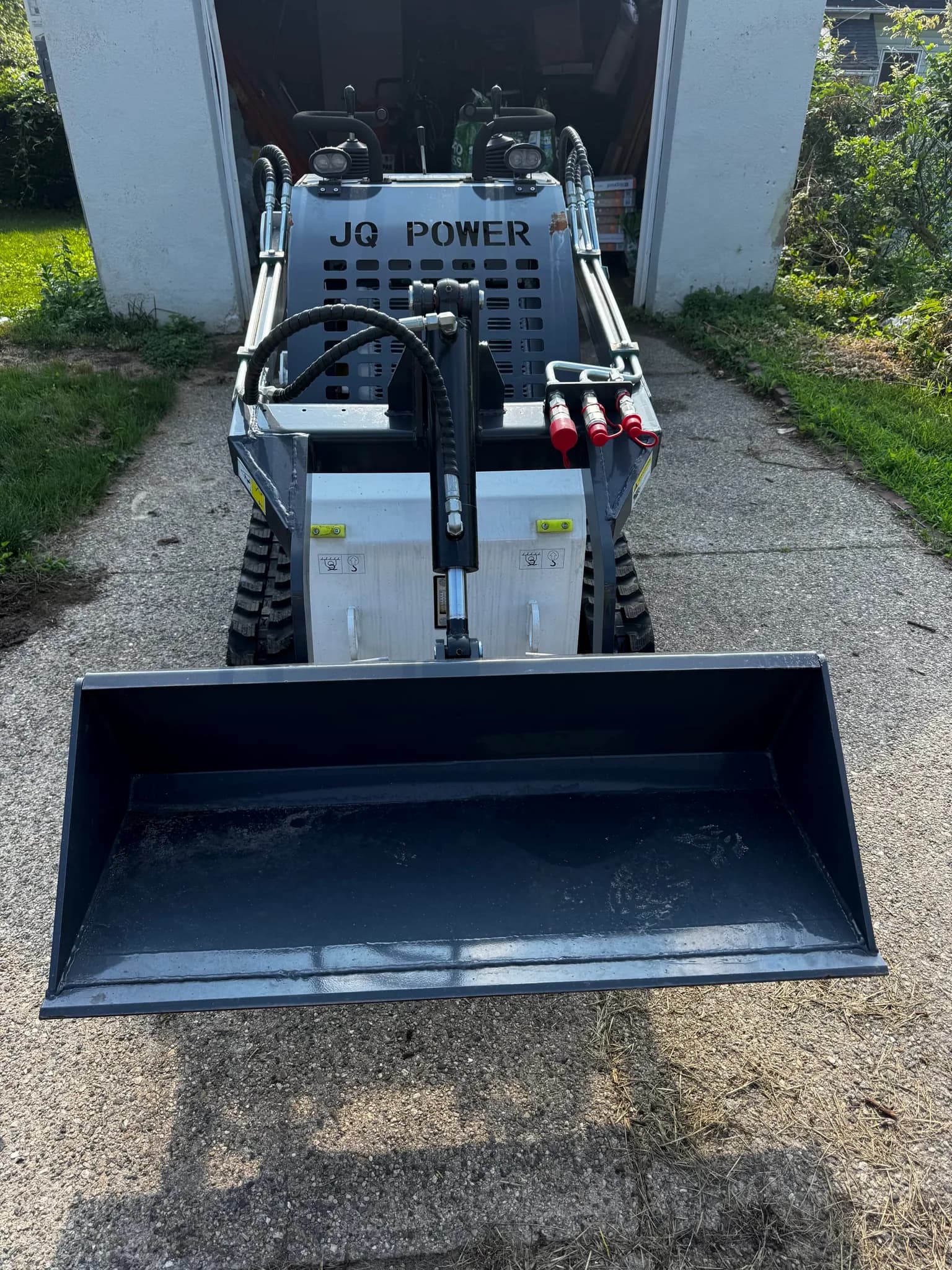 Mini Skid Steer — photo 4 of 4