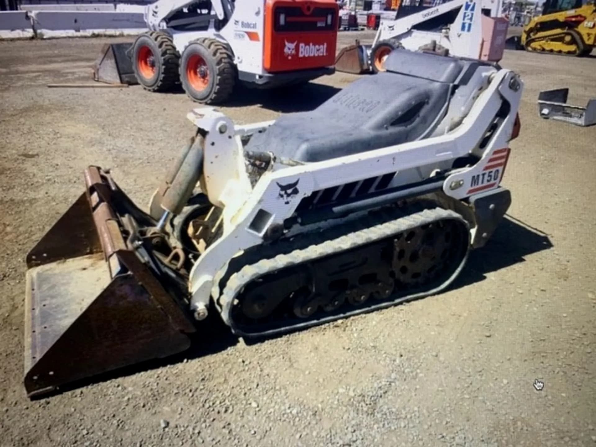 Mini Skid Steer — photo 3 of 5
