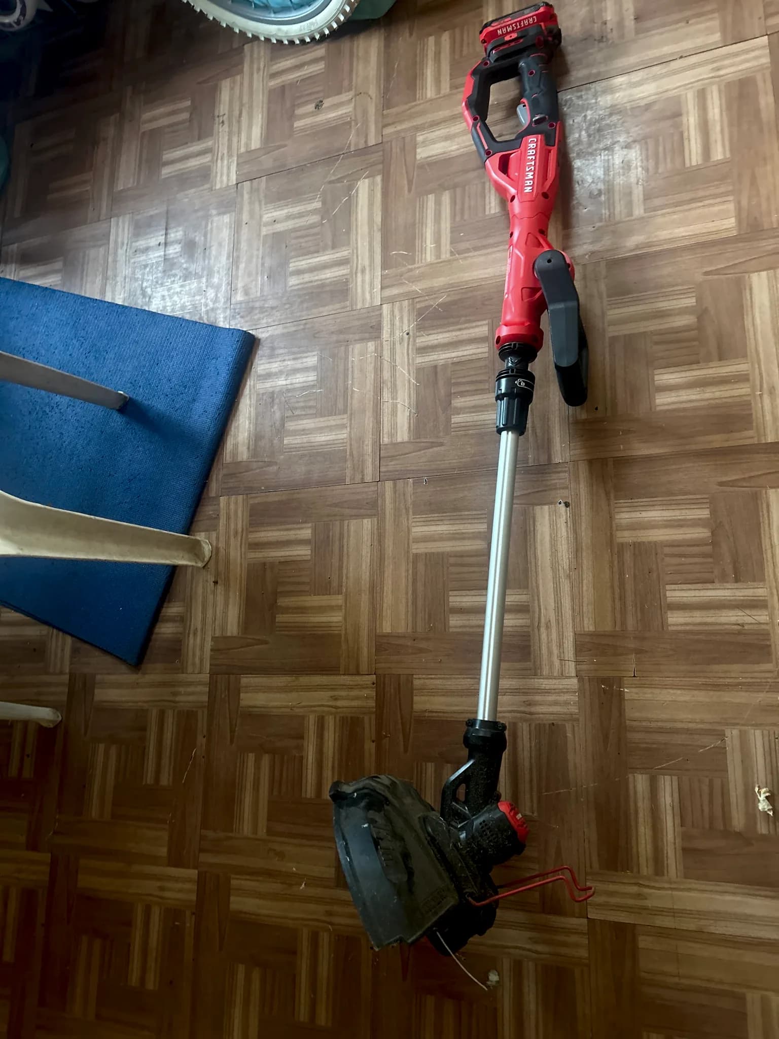 Craftsman Battery-Powered Weed Whacker