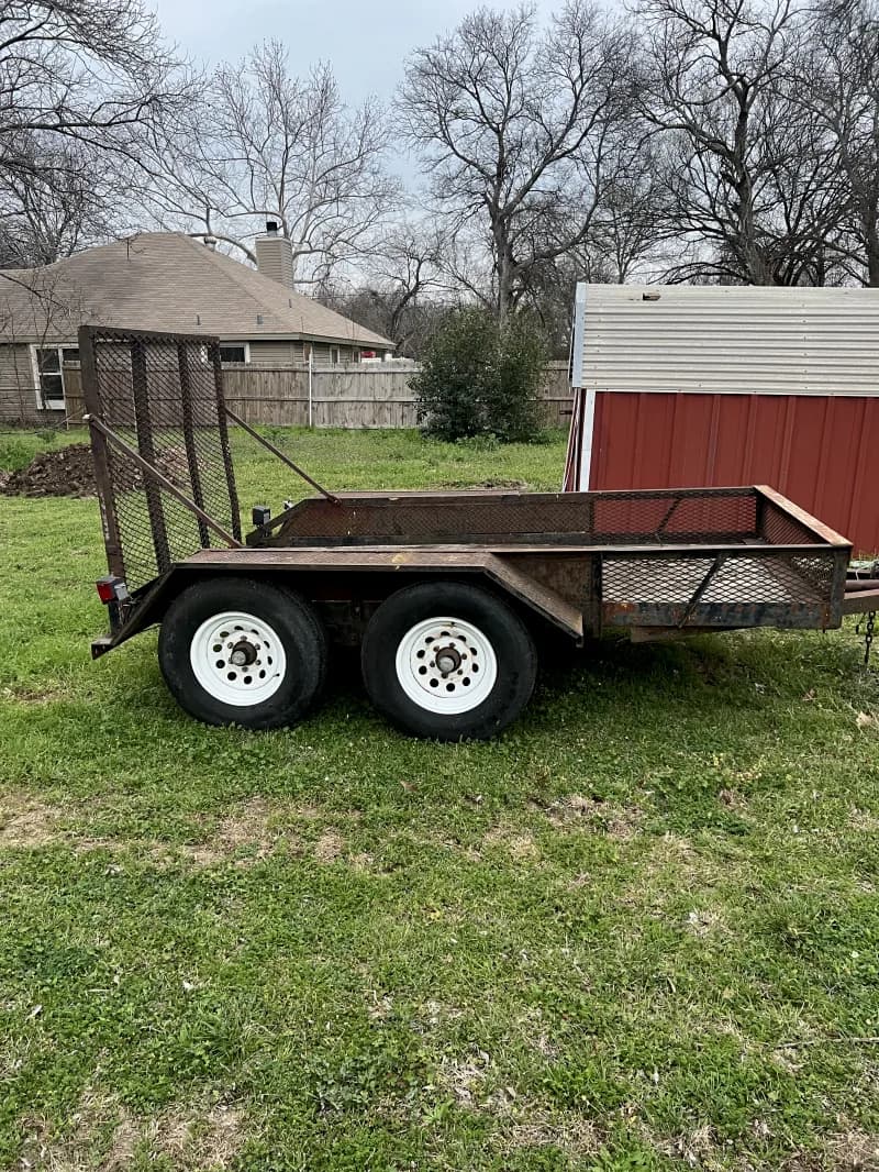 Tandem axle trailer with gate 5x9 1/2 feet