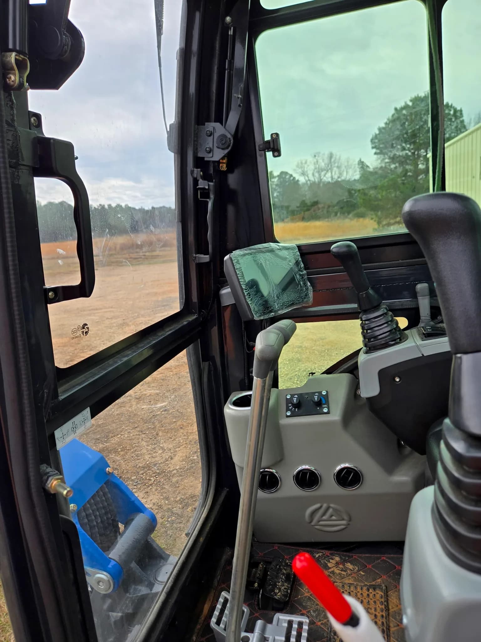 Rippa R22 Mini Excavator — photo 6 of 14