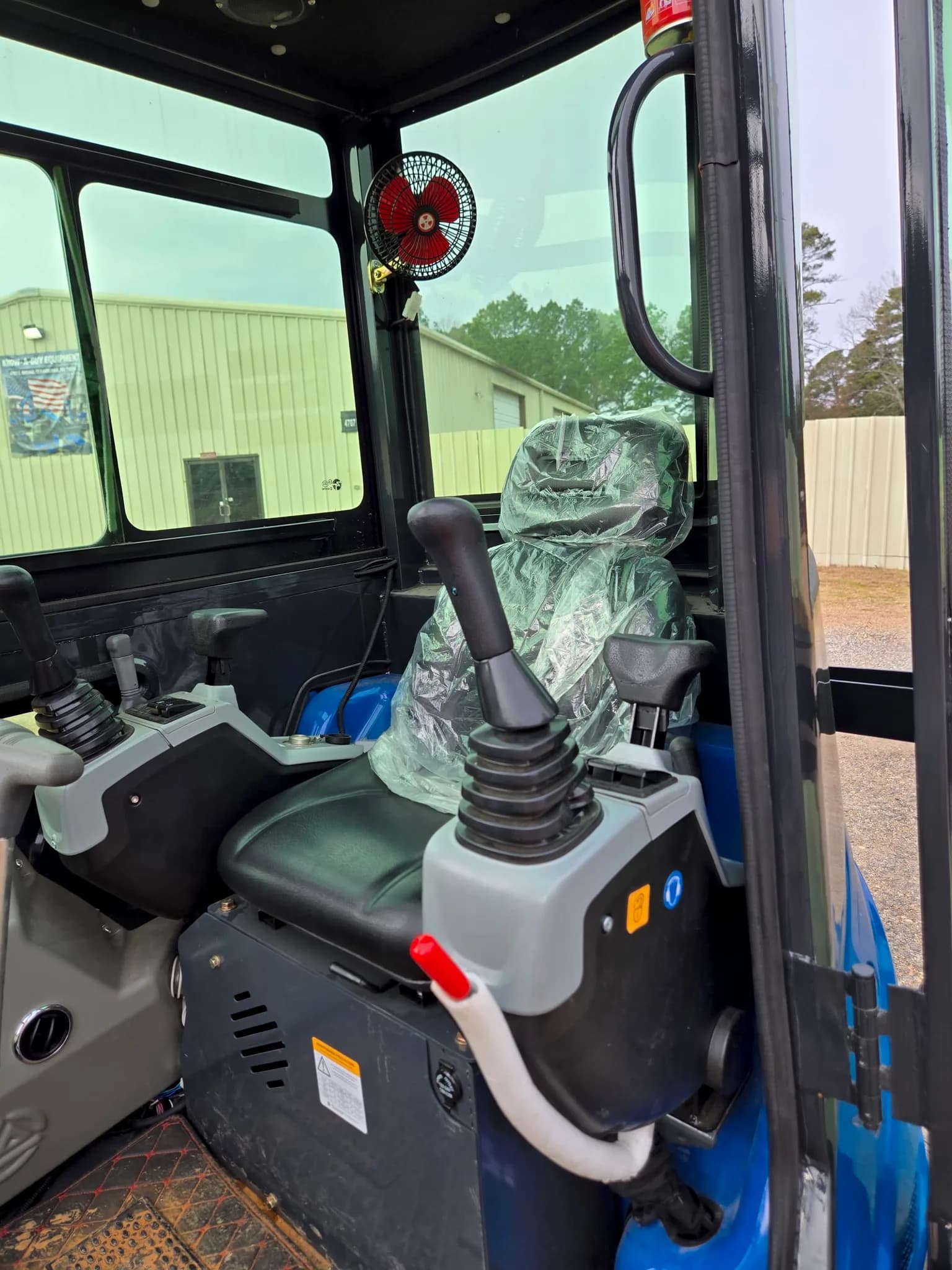 Rippa R22 Mini Excavator — photo 4 of 14