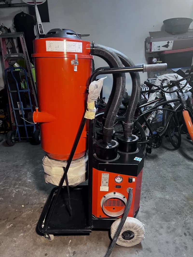 Tripple HEPA Filter Vacuum — photo 3 of 7