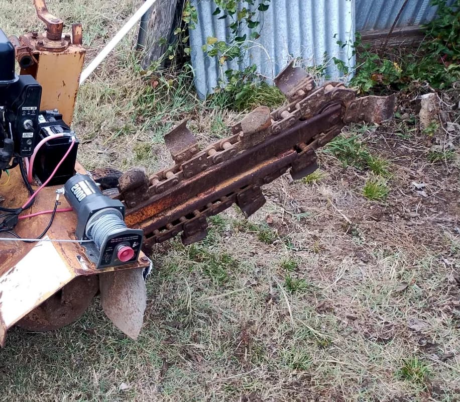 Trencher — photo 2 of 4