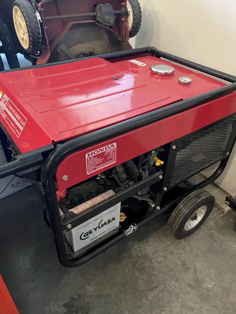 Honda Generator ES 6500 — photo 3 of 4