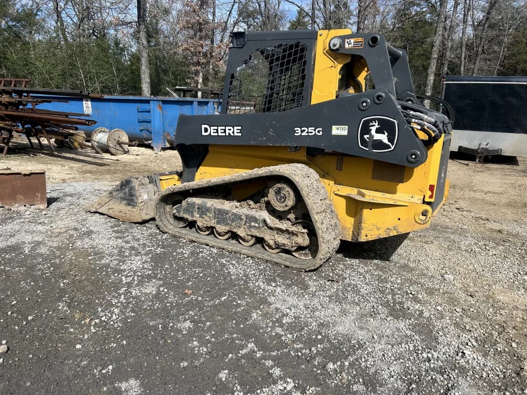 skidsteer — photo 3 of 3