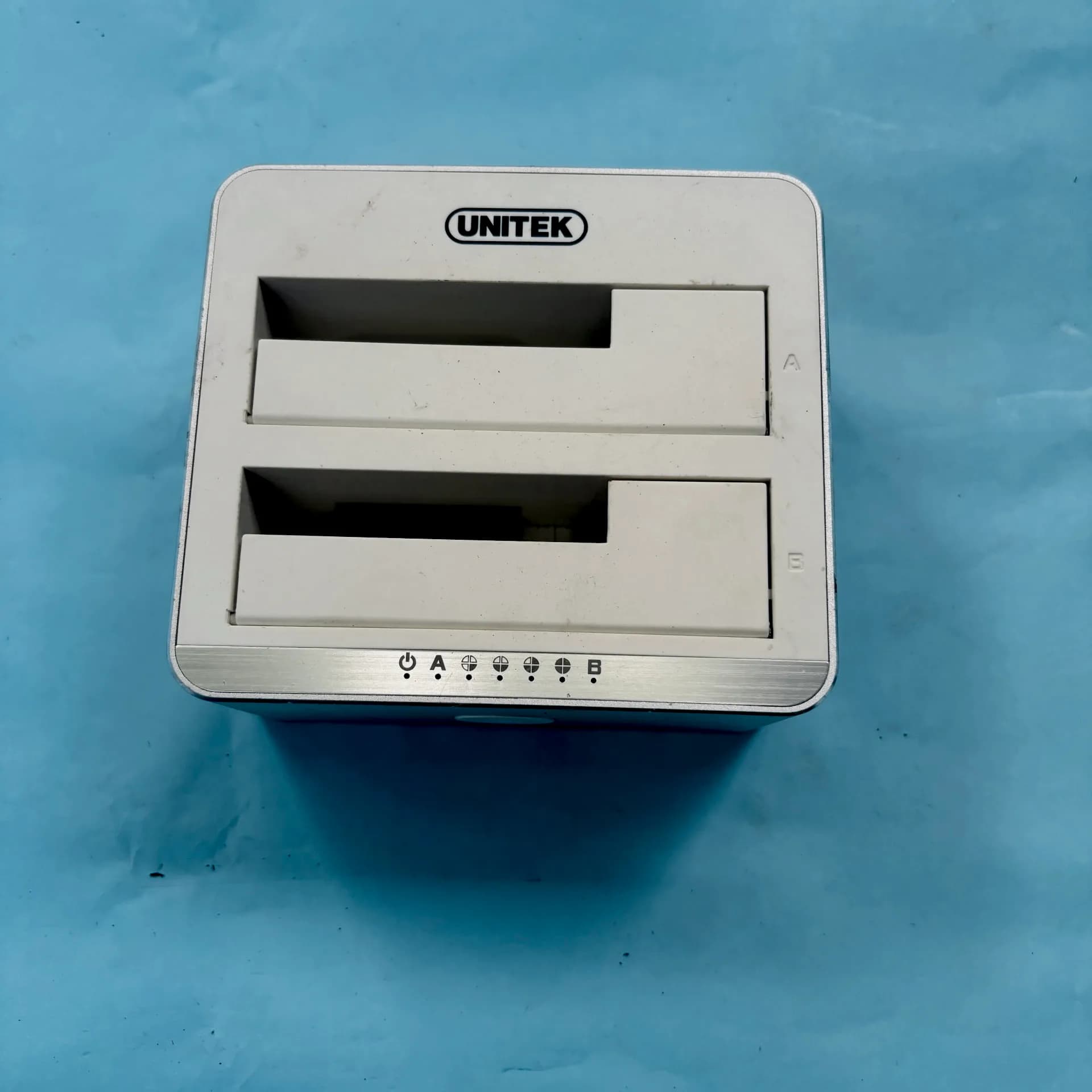 USB 3.0 to Dual SATA Adapter with Offline Clone