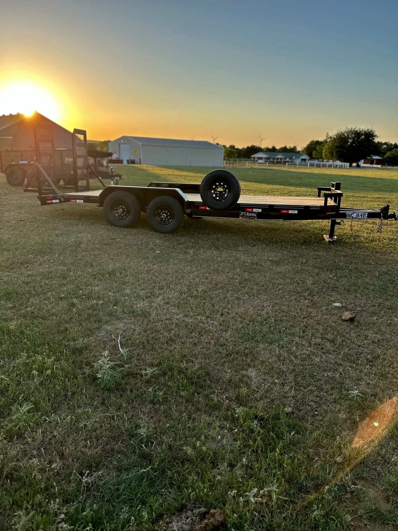 Heavy duty equipment or car hauler