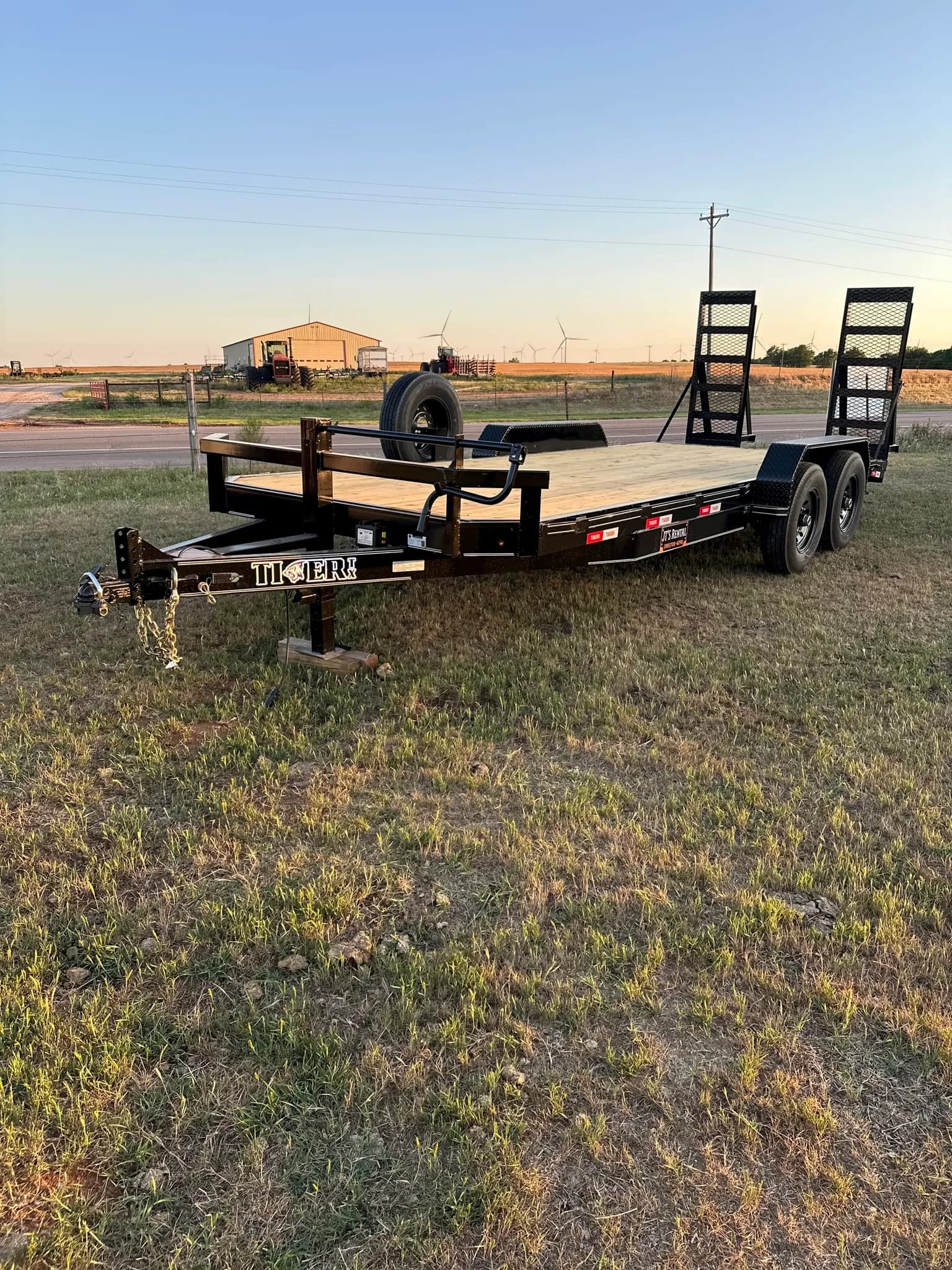 Heavy duty equipment or car hauler — photo 2 of 2
