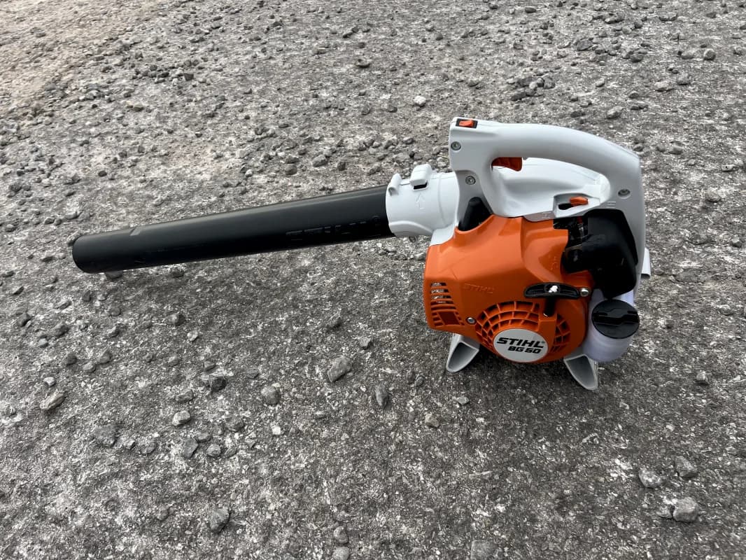 stihl bg50 blower — photo 2 of 3