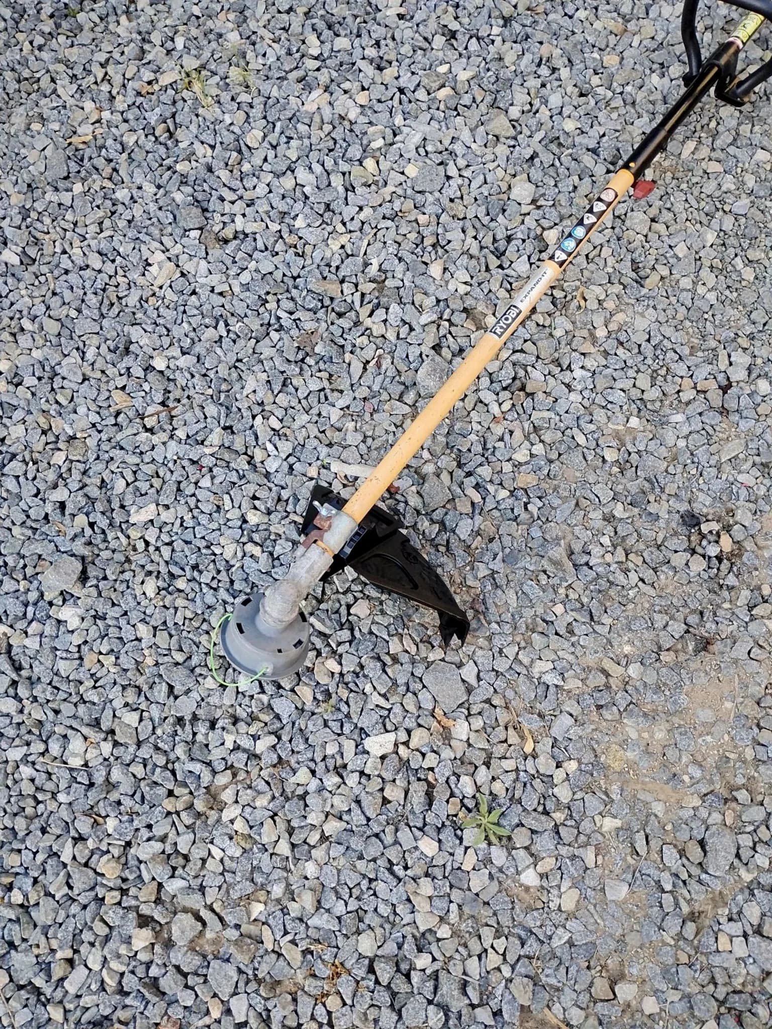 Troy Bilt Straight-Shaft Weed Eater — photo 2 of 4