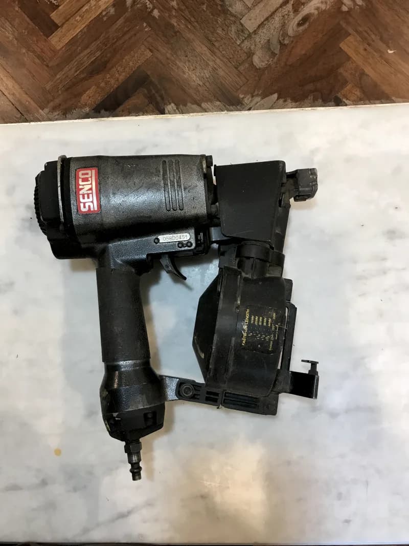 roofing nail gun — photo 3 of 3