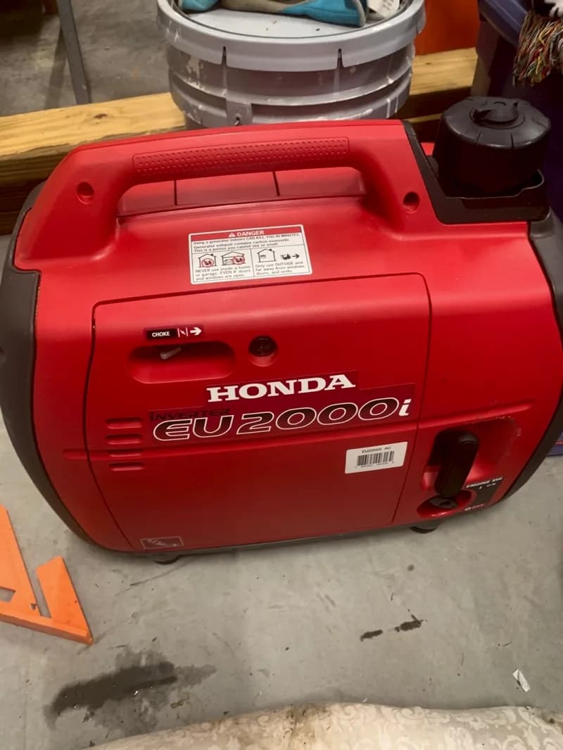 Honda Eu2000i Generator — photo 3 of 3