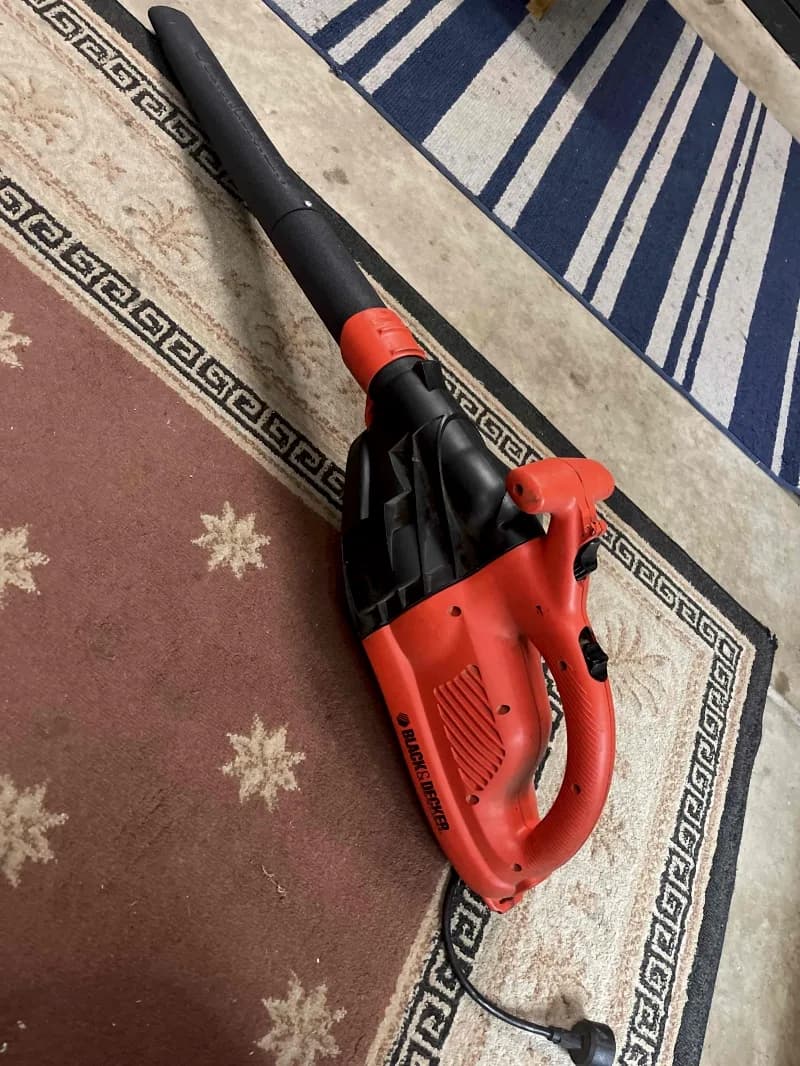 Leaf blower — photo 2 of 3