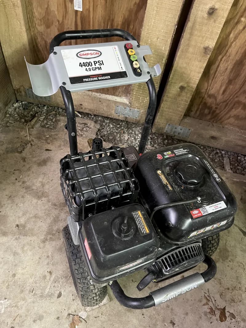 Simpson gas pressure washer — photo 2 of 3