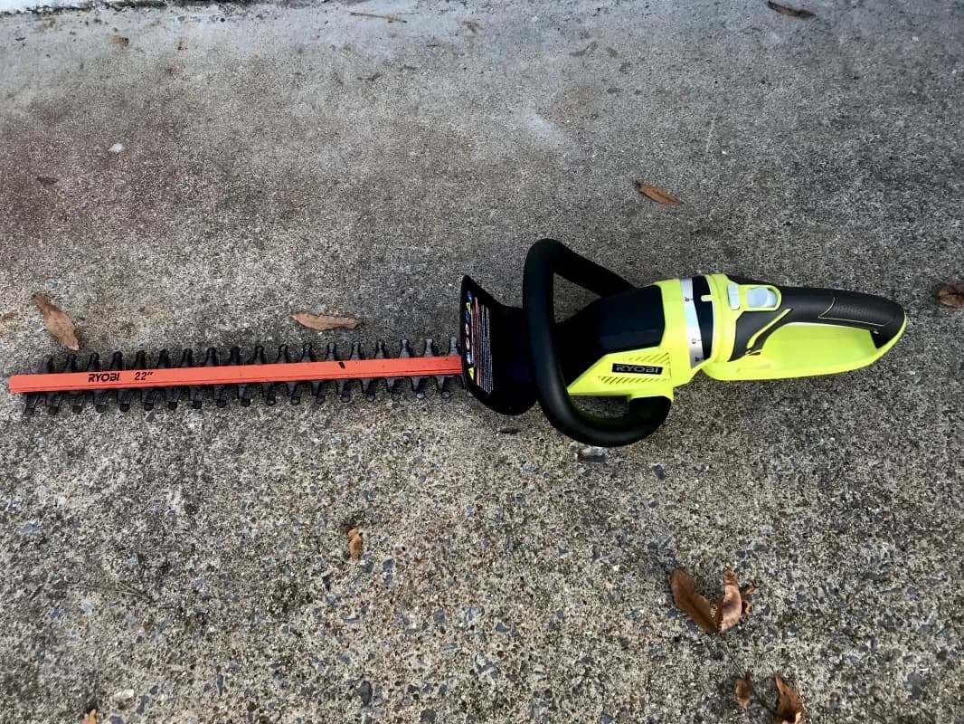 Cordless Hedge Trimmer