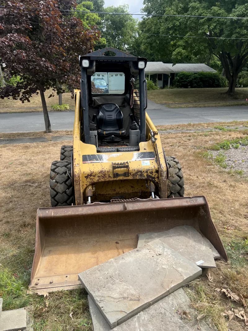 skid steer — photo 3 of 4