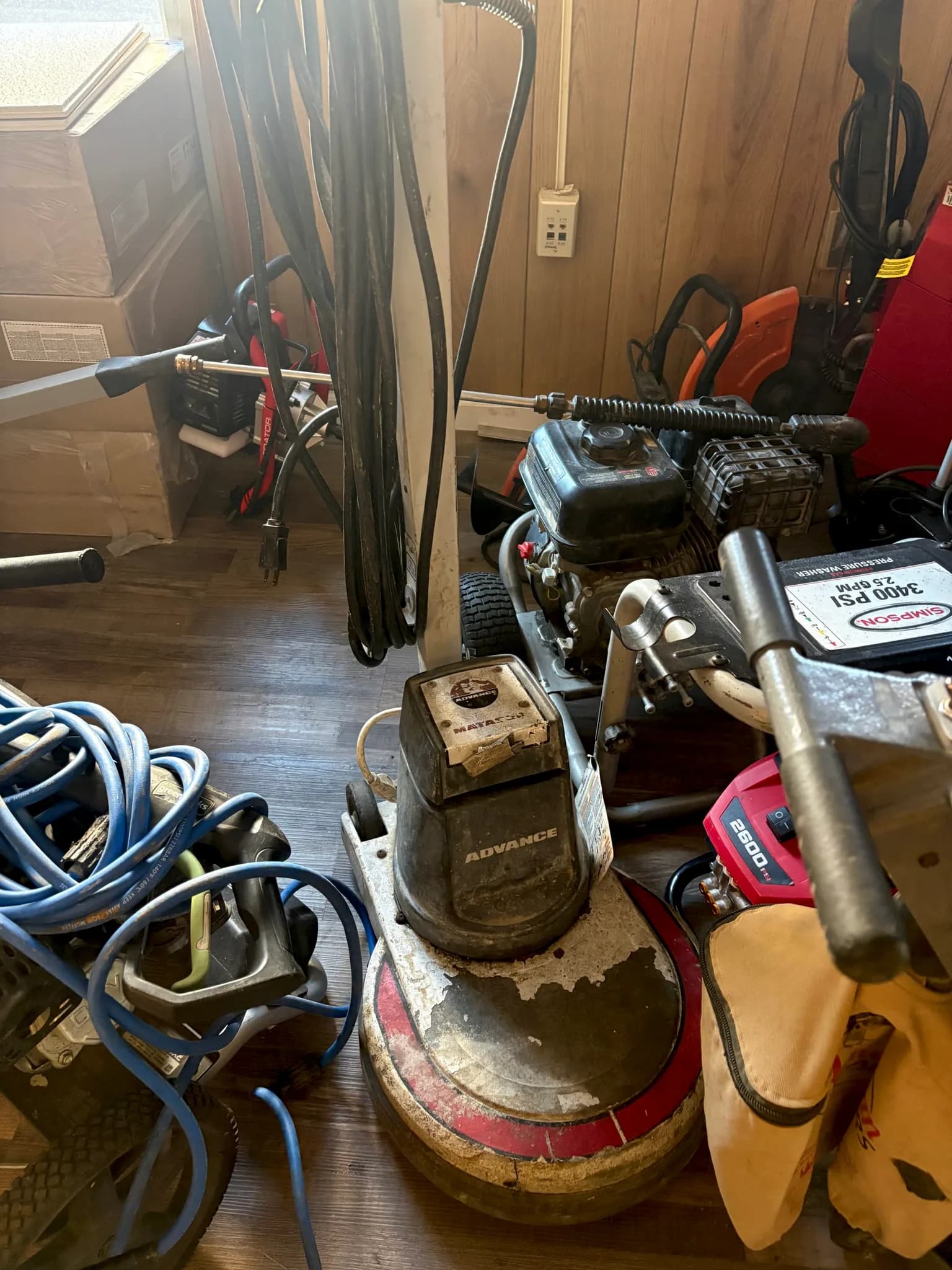 Floor Polish Machine