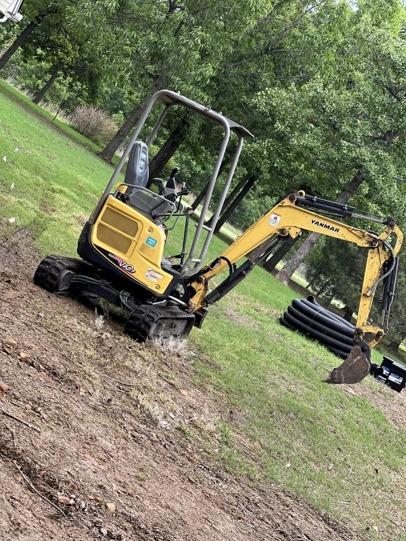 Yanmar Vio17 mini excavator — photo 3 of 3