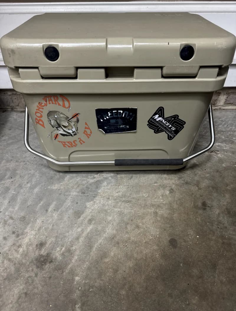 Rtic 20 Cooler — photo 3 of 3