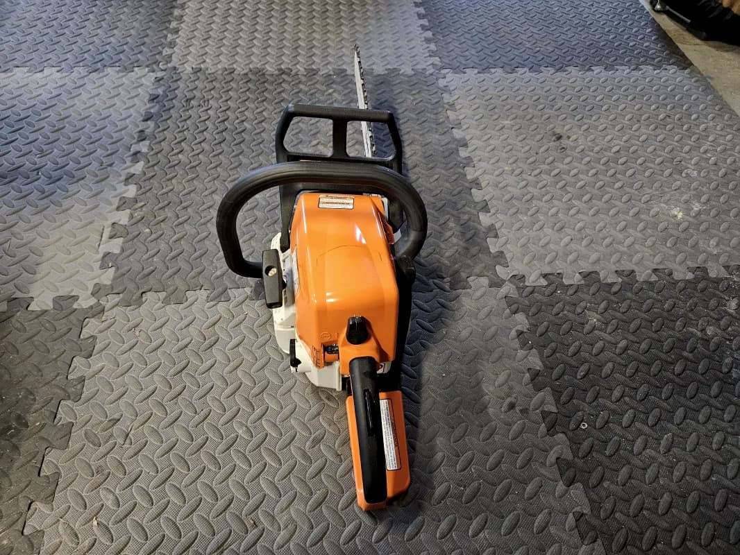 Stihl chainsaw 18" bar — photo 2 of 3