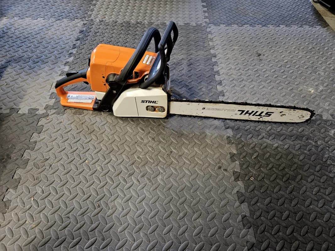 Stihl chainsaw 18" bar — photo 3 of 3
