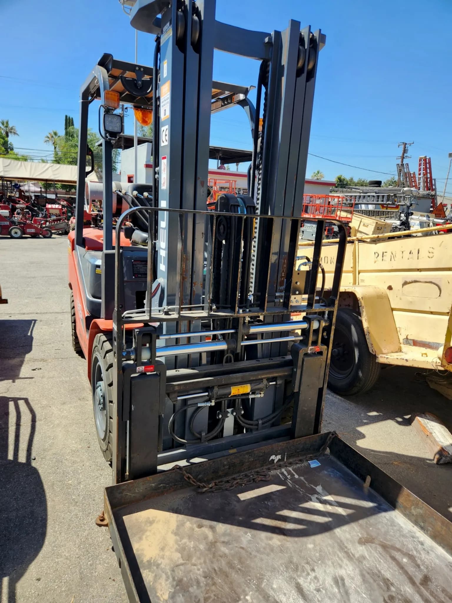 Heli 30 Propane Forklift - 6000 lbs — photo 4 of 4