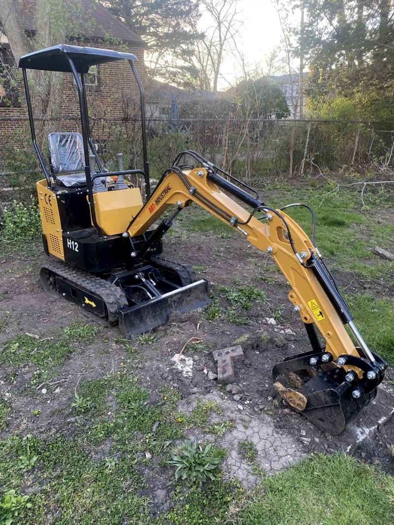 MINI EXCAVATOR