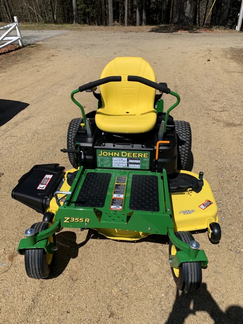 zero turn mower — photo 3 of 3