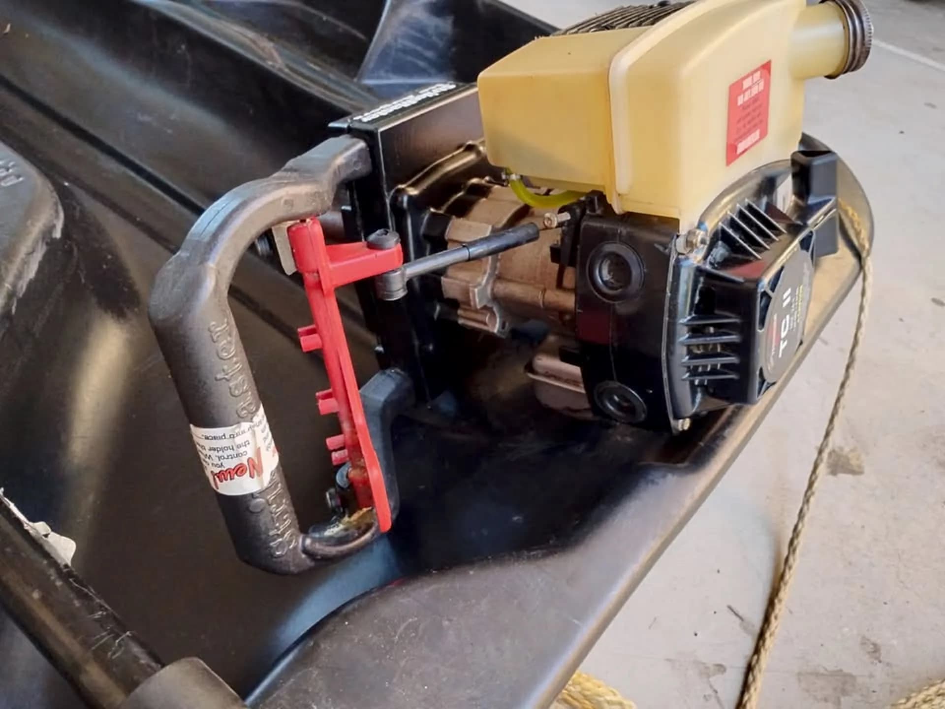 Strikemaster Ice Auger — photo 3 of 8