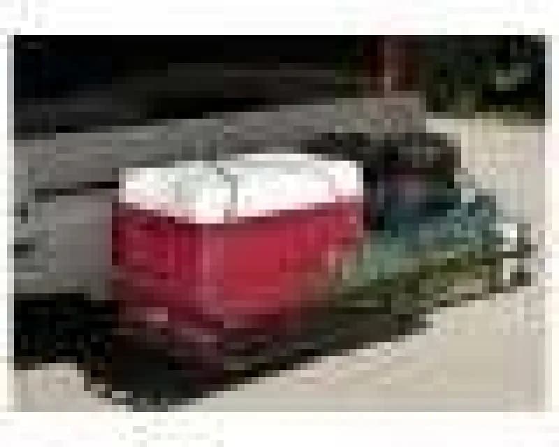 Hitch Cargo Carrier - 500# Capacity — photo 4 of 4