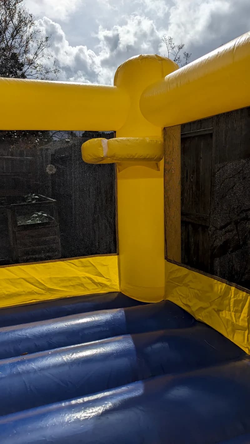 Younger Children Bounce House — photo 2 of 3