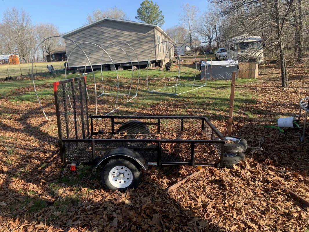 Utility trailer — photo 2 of 3