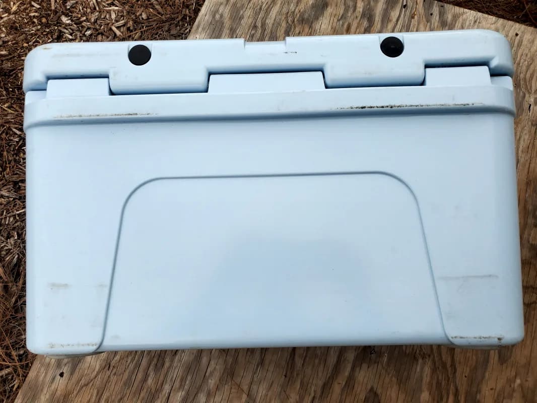 Yeti 45 Cooler — photo 6 of 7