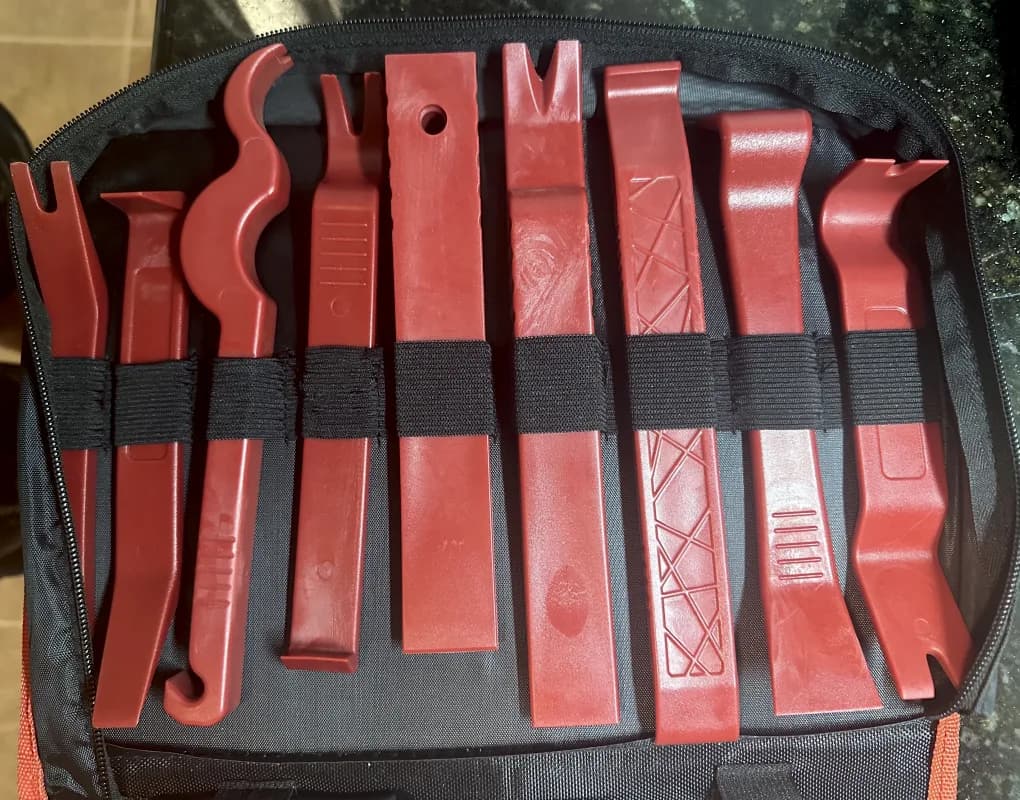 Trim Removal Tool Kit: Trim Tools, Clip Removers, and More