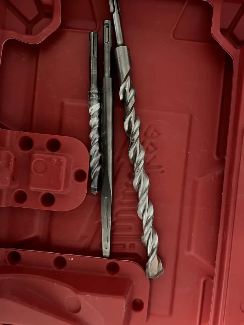 rotary hammer — photo 2 of 3