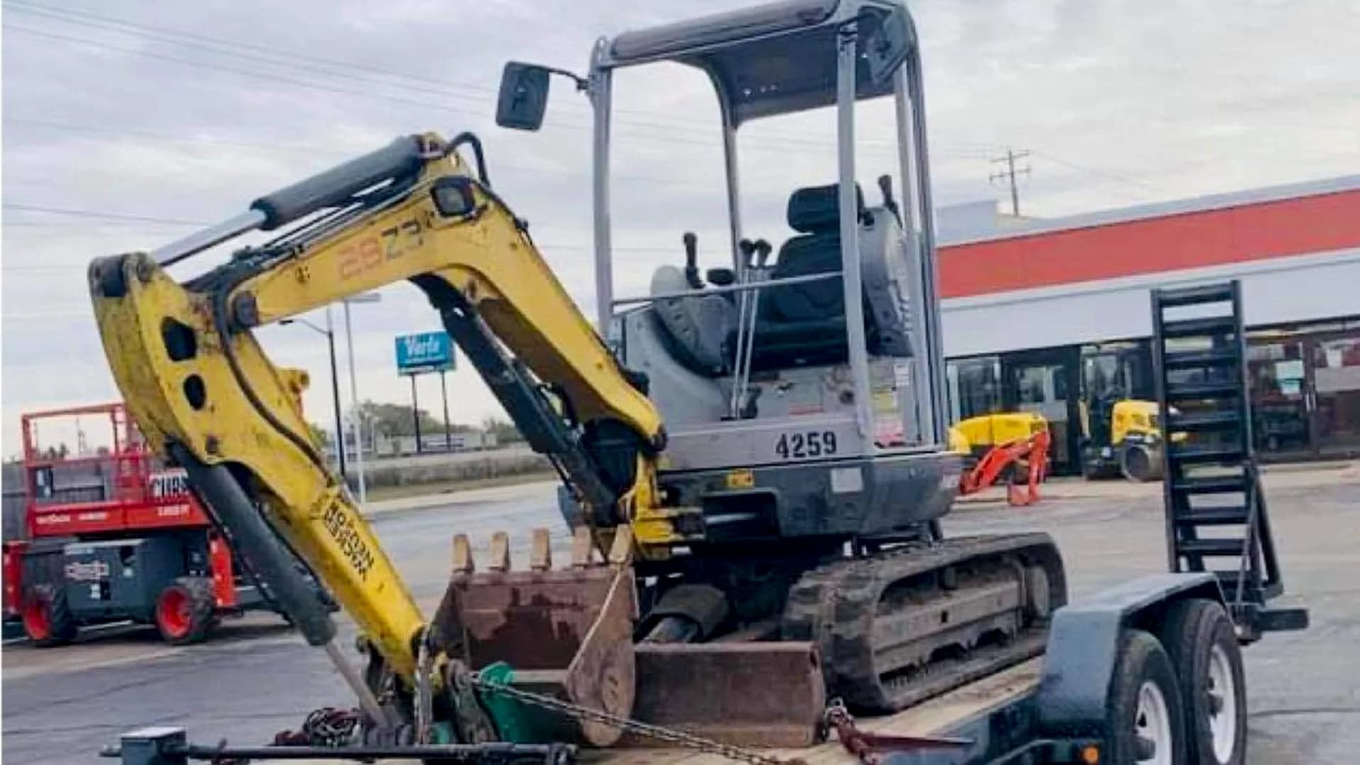 Skid loaders for rent — photo 2 of 2