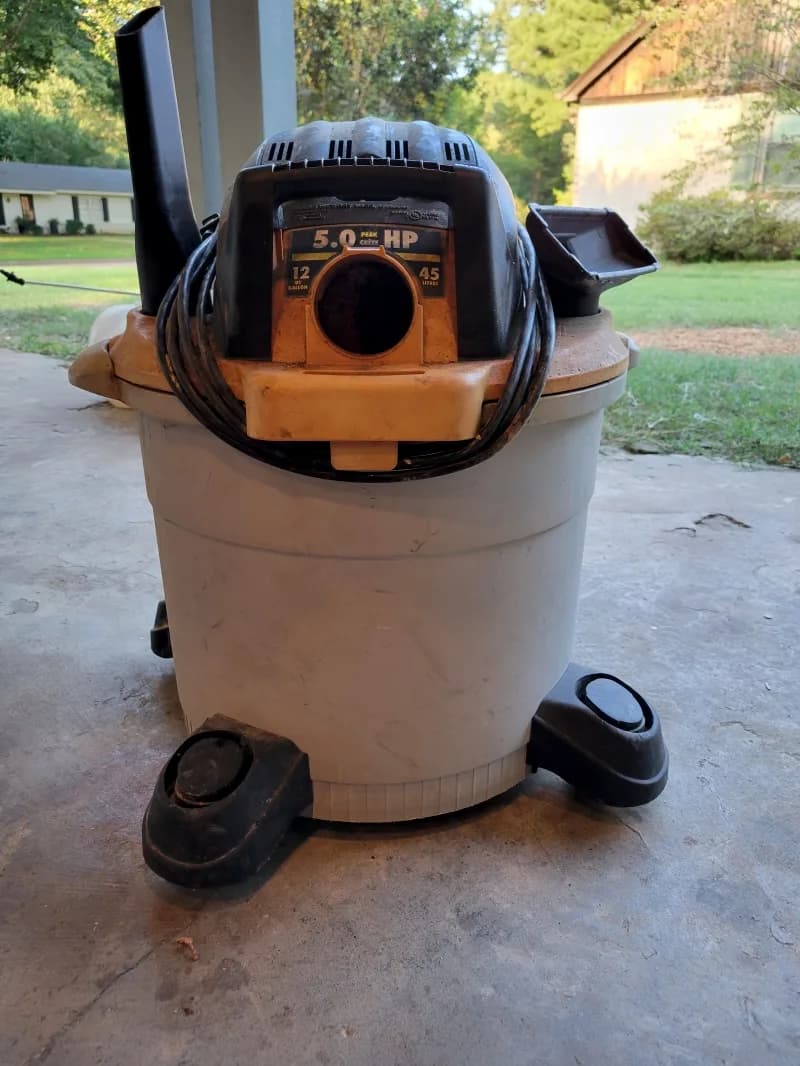 Shop Vacuum — photo 2 of 3