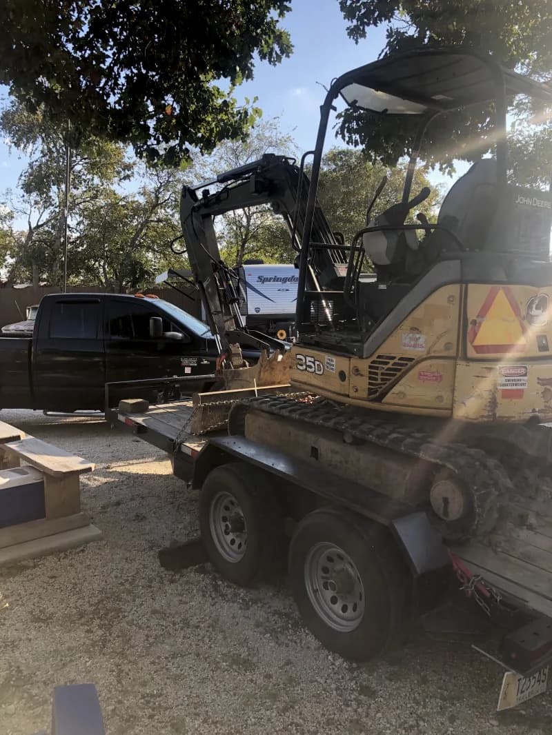 Mini Excavator — photo 2 of 3