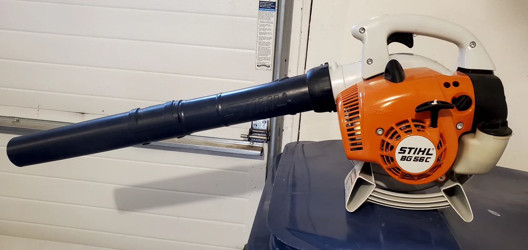 Leaf Blower — photo 2 of 3