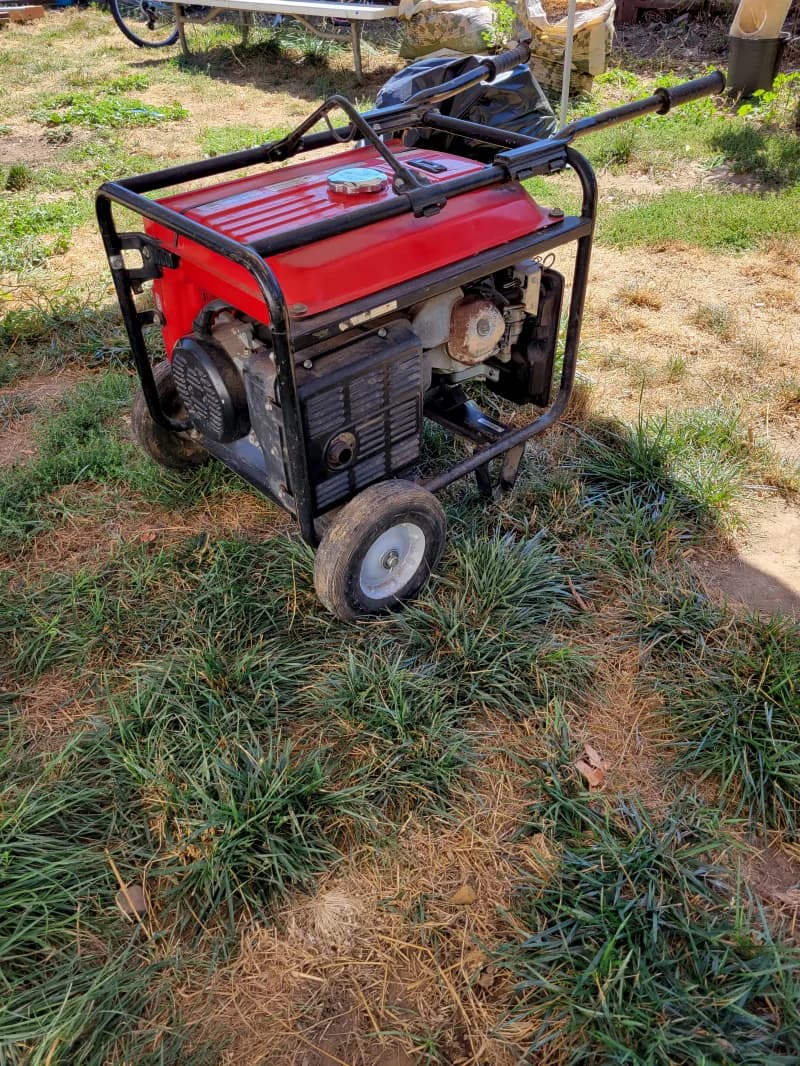 Honda EB5000 Gasoline Generator — photo 2 of 3