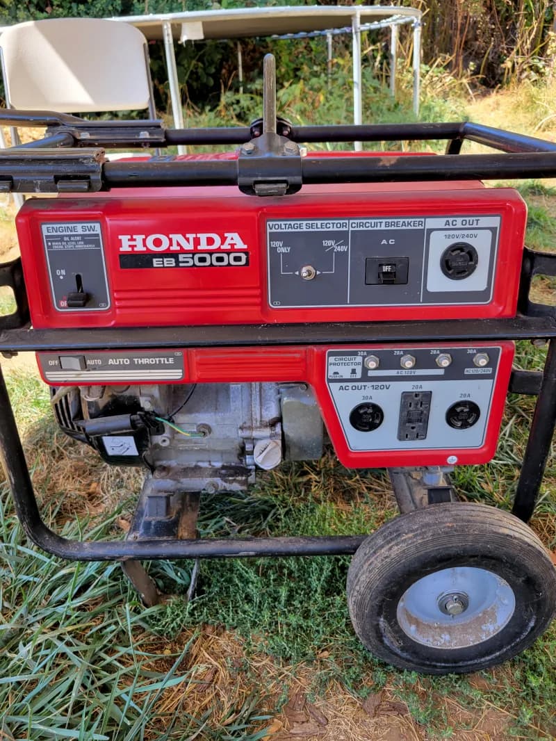 Honda EB5000 Gasoline Generator