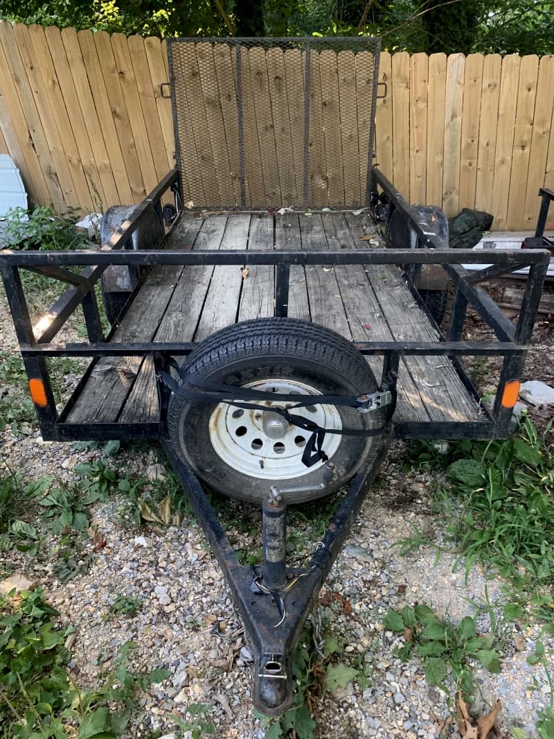 utility trailer — photo 2 of 3