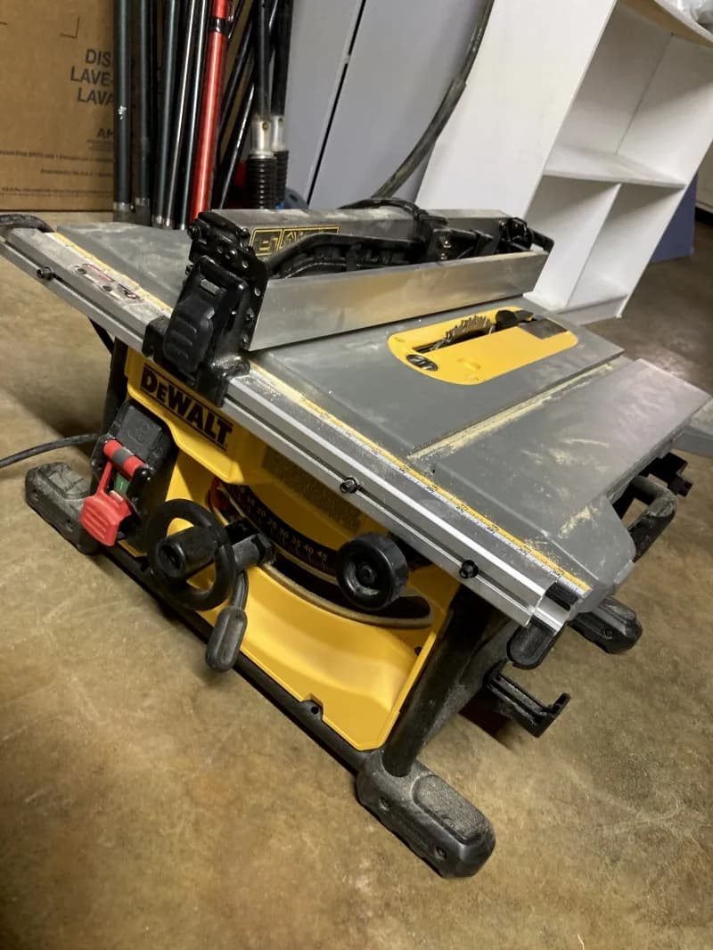 Table saw — photo 2 of 3