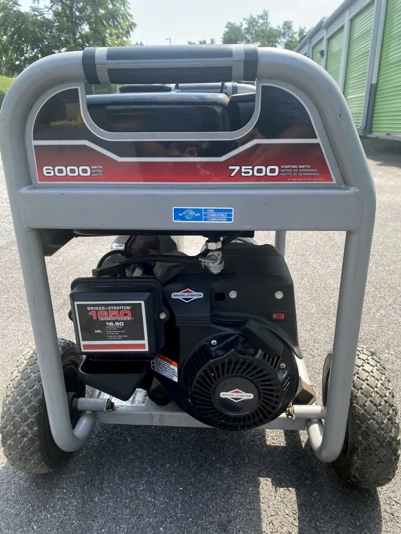 Generator — photo 2 of 4