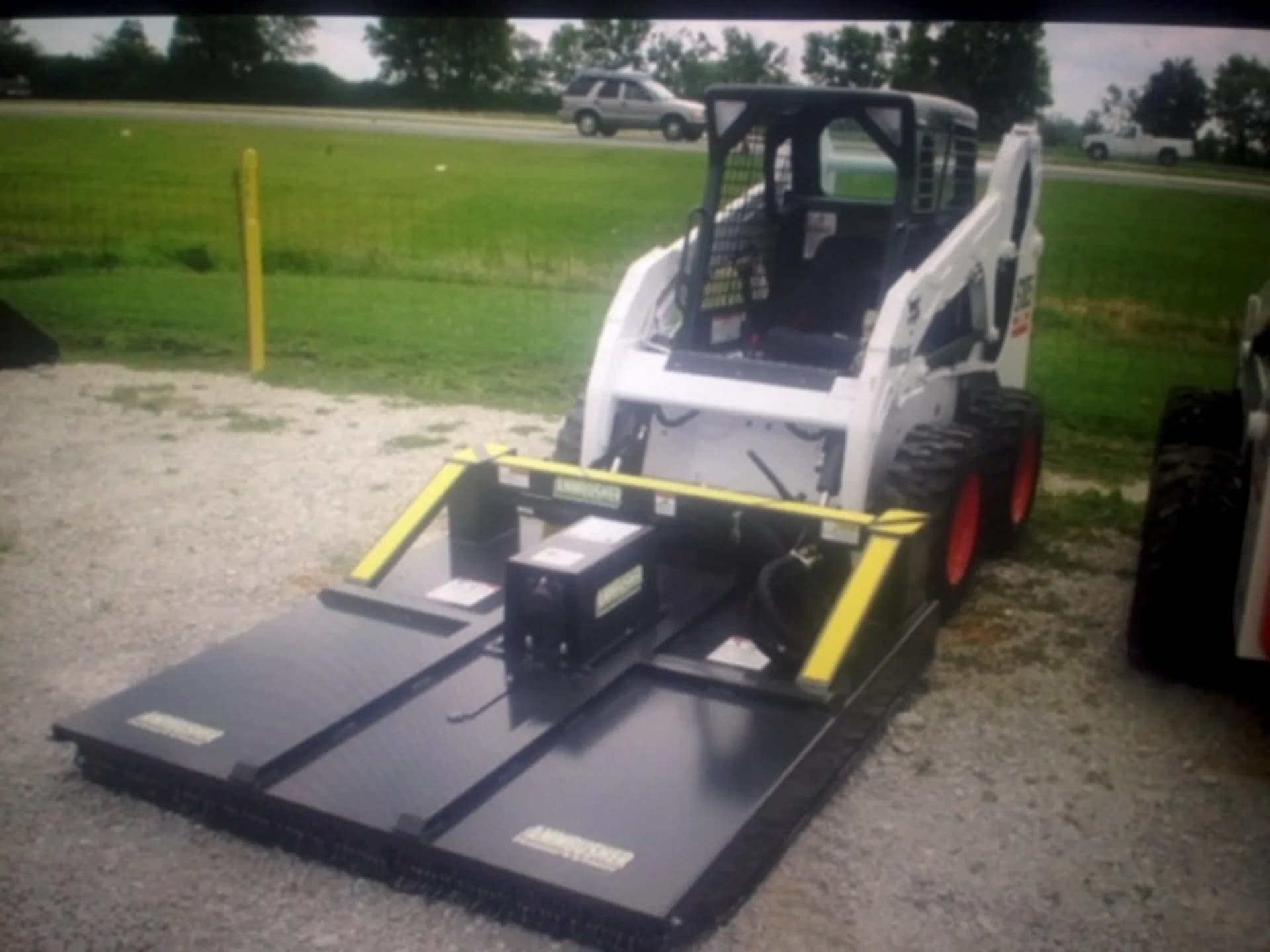Mini Excavator — photo 4 of 5