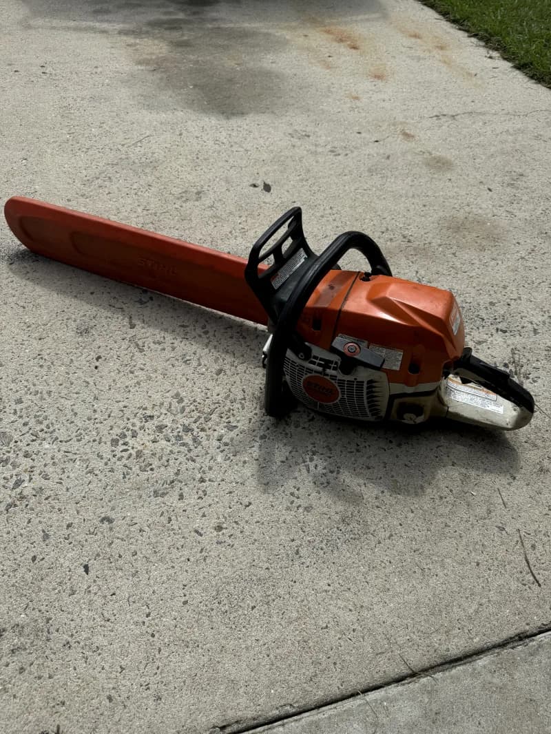 Stihl Chainsaw — photo 3 of 3