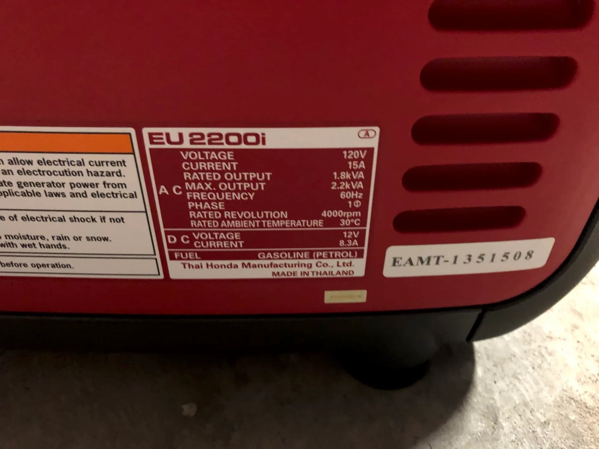 Honda 2200W, 120V Generator — photo 3 of 3