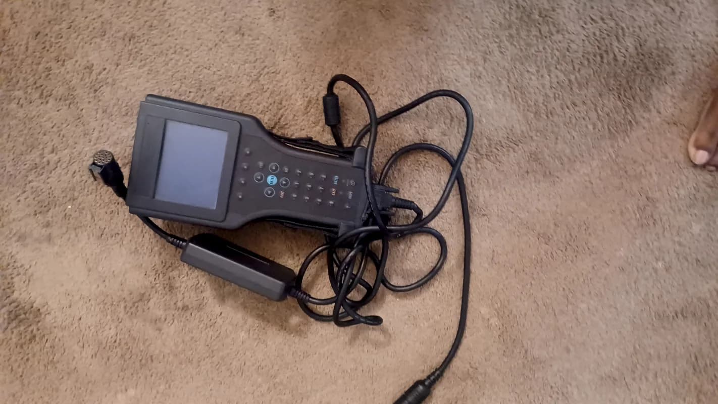 Tech 2 car Diagnostic tool — photo 3 of 3