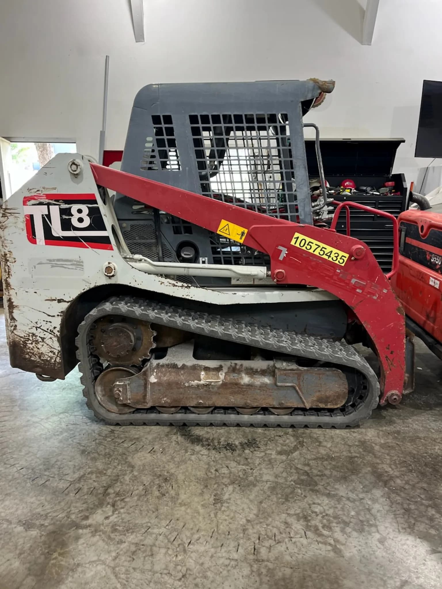 Takeuchi TL8 Compact Track Loader Skid Steer